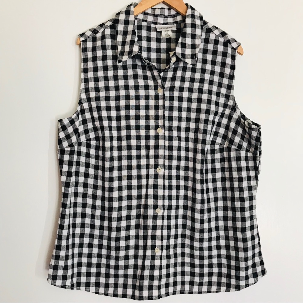 NWT Gingham sleeves button down